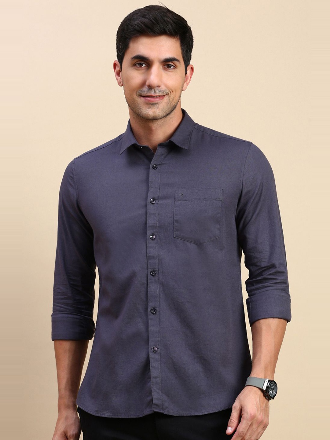 

Classic Polo Men India Slim Fit Spread Collar Solid Cotton Casual Shirt, Grey