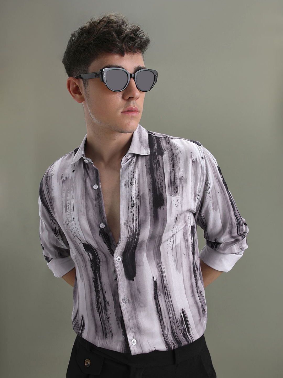 

Banana Club Men Classic Abstract Printed Shirt, Lavender