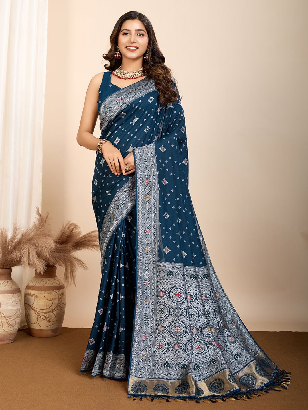 

HEER FASHION Woven Design Zari Saree, Blue