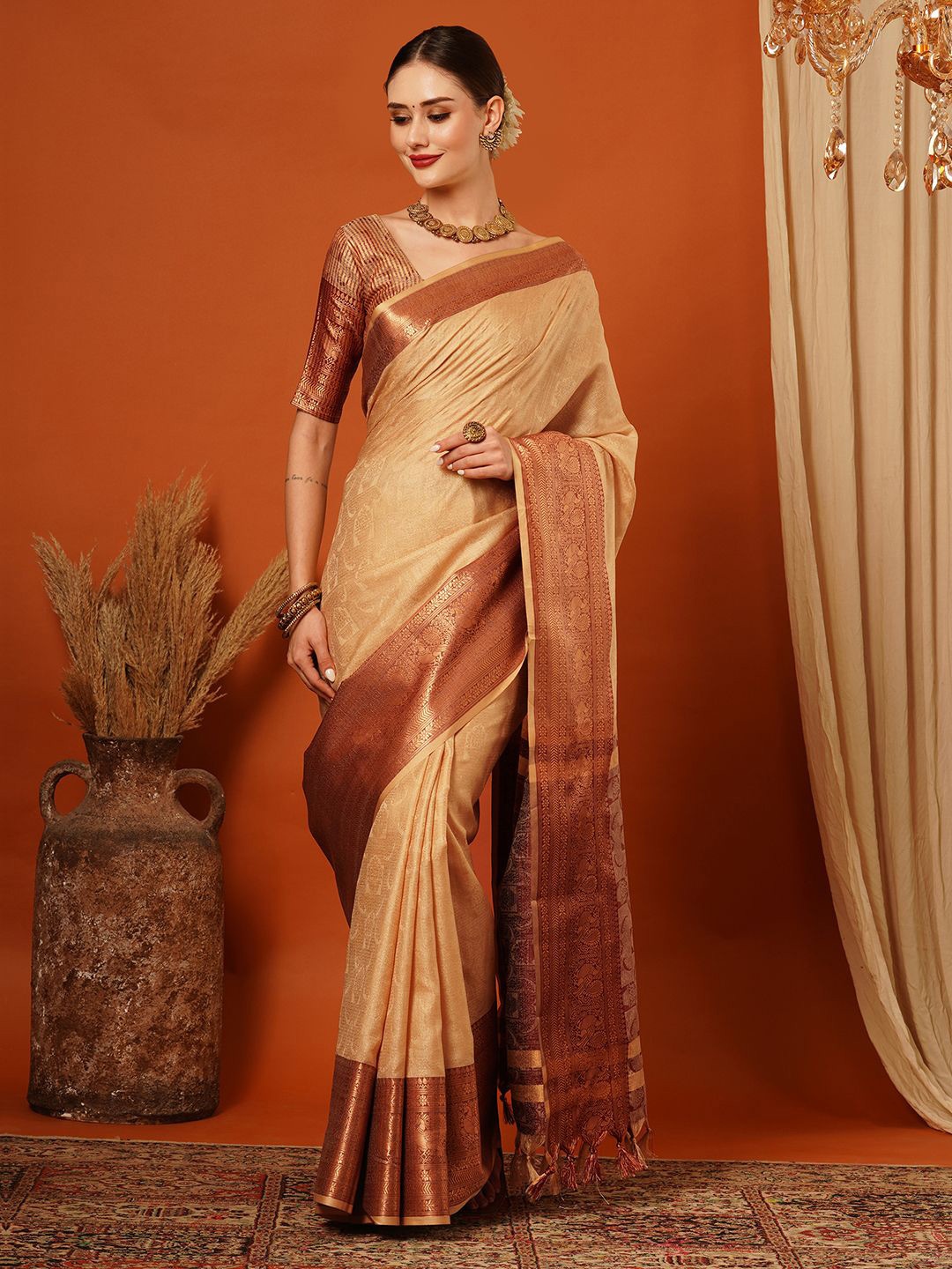 

DIVASTRI Woven Design Zari Tissue Mysore Silk Saree, Brown