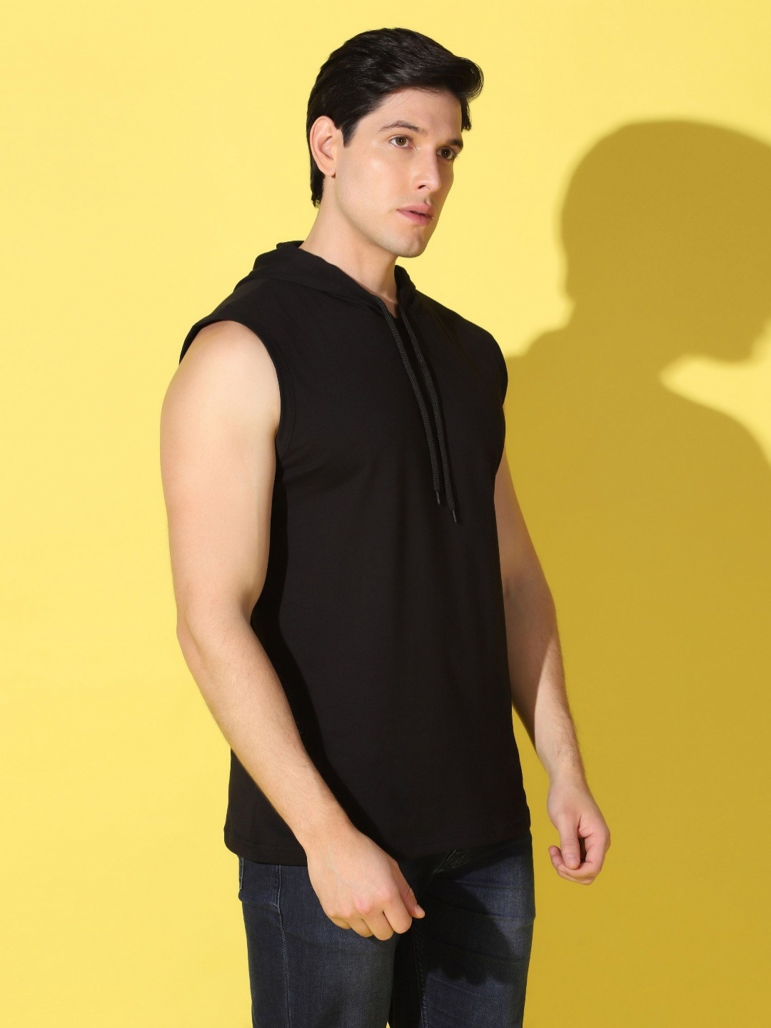 

WOOSTRO Men Solid Hood Cotton Slim Fit T-shirt, Black