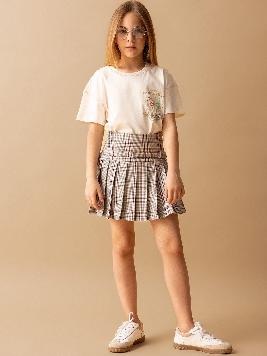 

DeFacto Girls Checked Pleated Mini Skirt, Black