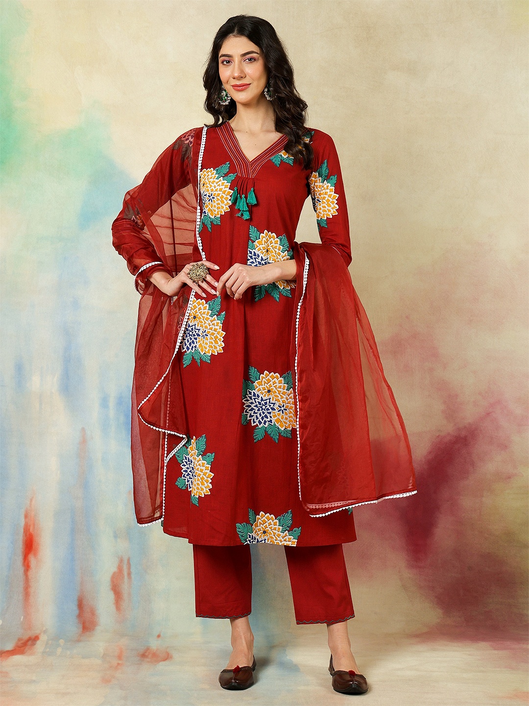 

KIMAYRA Floral Printed A-Line Kurta With Trousers And Dupatta, Red
