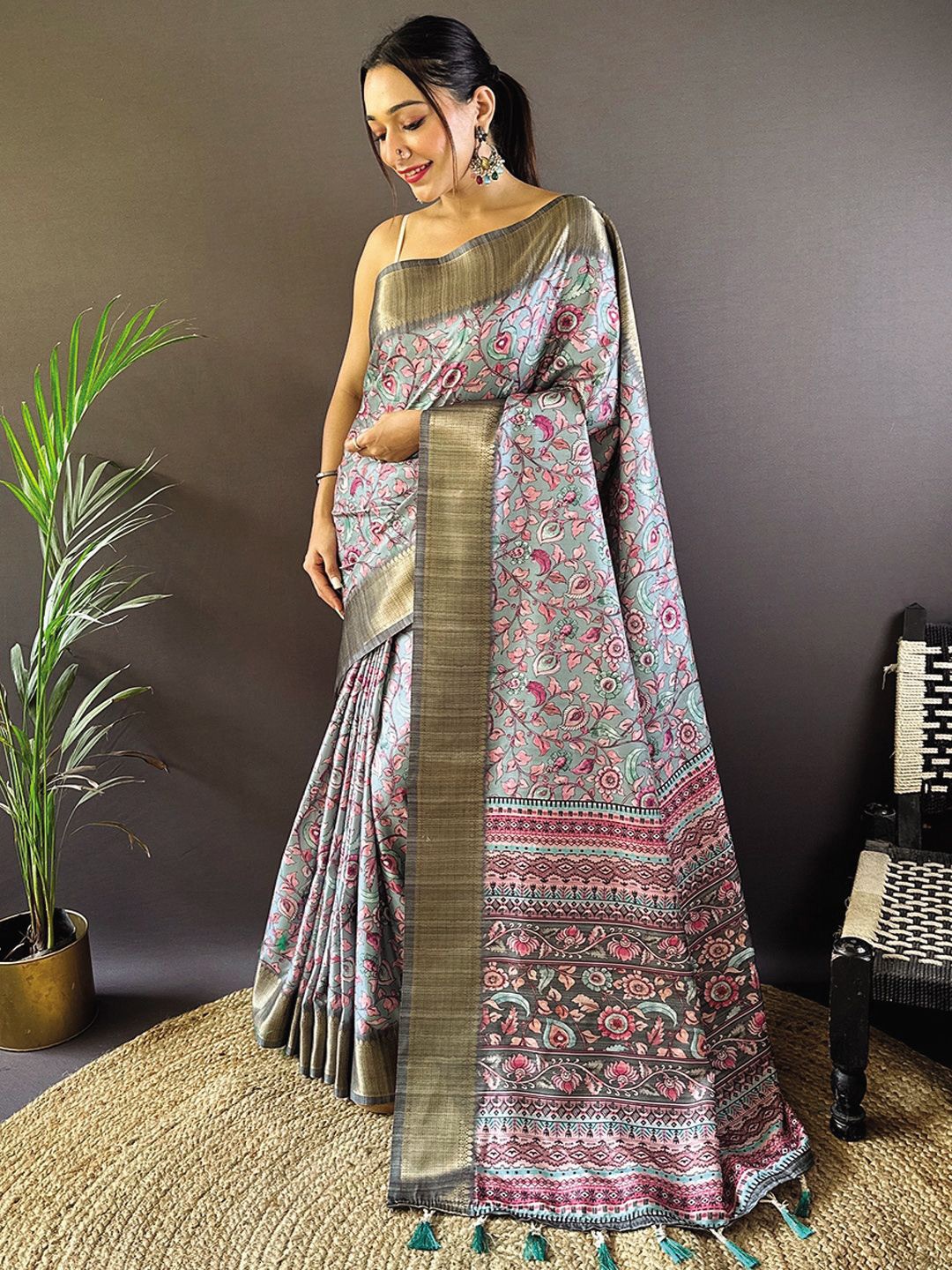 

DIVASTRI Kalamkari Printed Woven Design Zari Tussar Saree, Blue