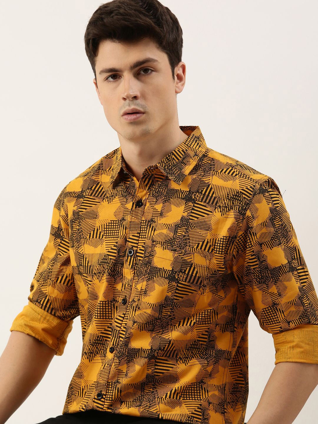 

Metronaut Men Slim Fit Spread Collar Abstract Printed Cotton Casual Shirt, Yellow