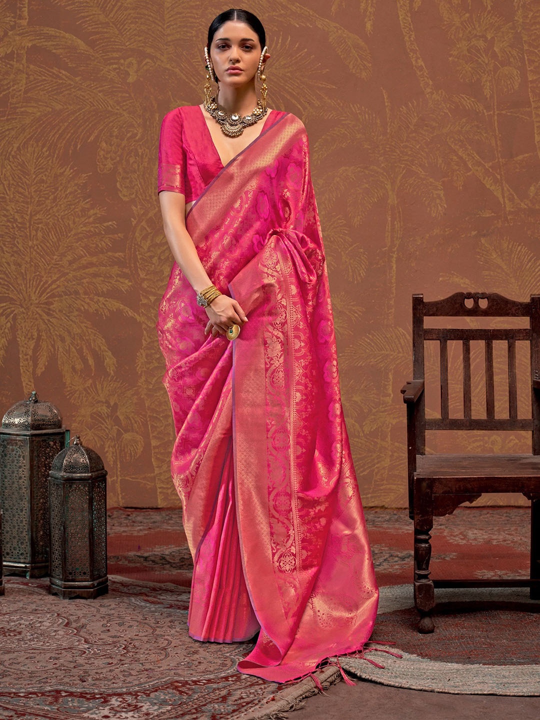 

MAHALASA Woven Design Zari Pure Silk Kanjeevaram Saree, Pink