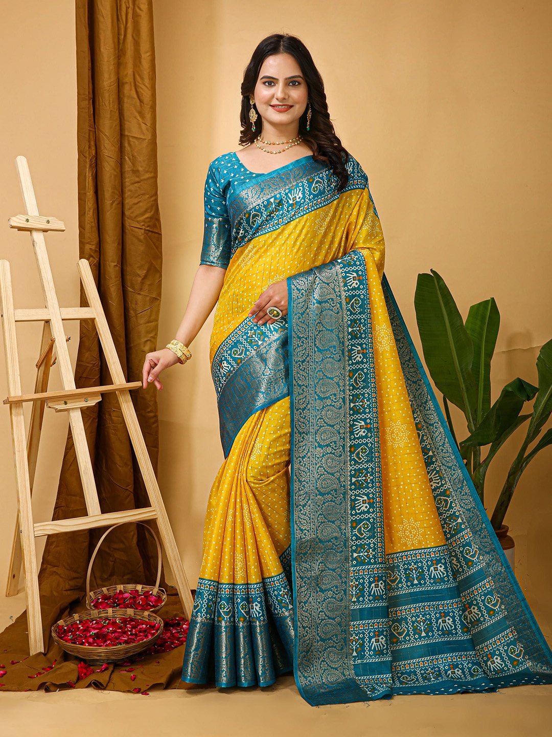 

HI FI NX Ethnic Motifs Woven Design Zari Kanjeevaram Saree, Yellow