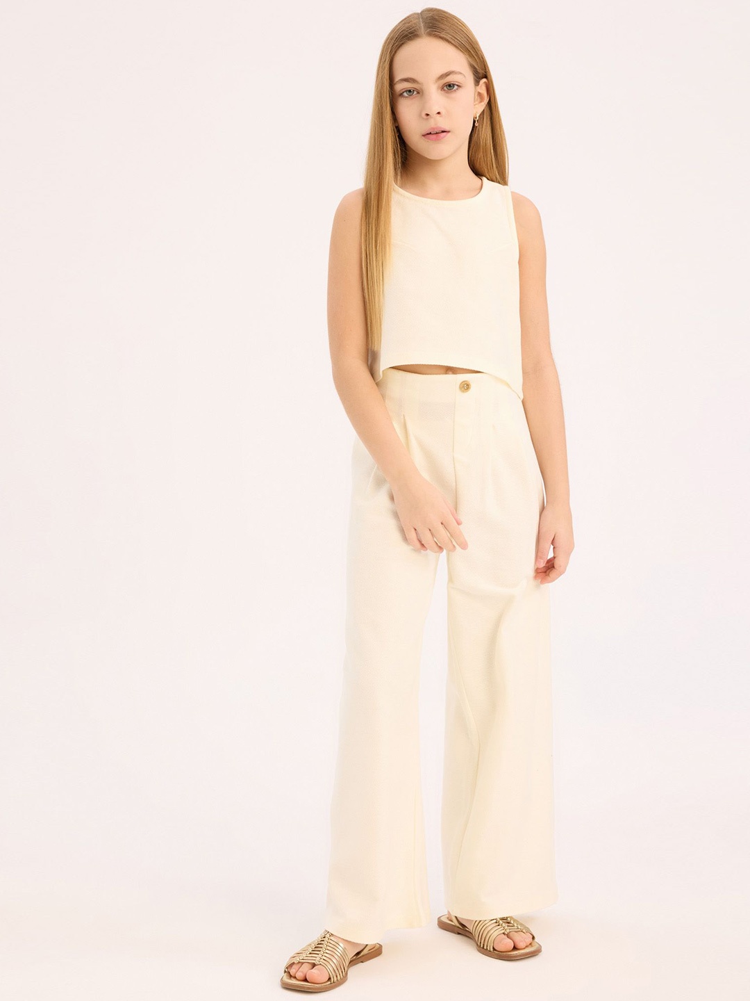 

DeFacto Girls Solid Pure Cotton Top With Trousers, Beige