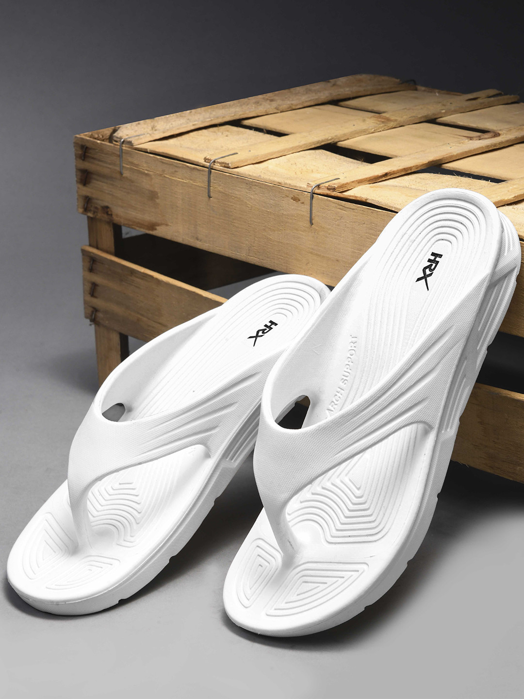 

HRX by Hrithik Roshan Men Rubber Thong Flip-Flops, White