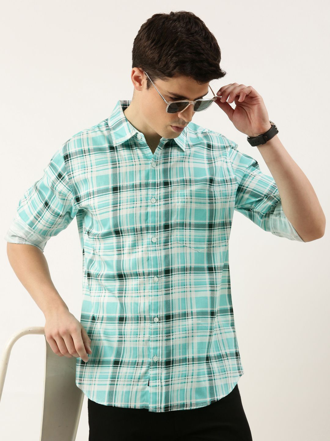 

Metronaut Men Spread Collar Tartan Checked Cotton Casual Shirt, Turquoise blue