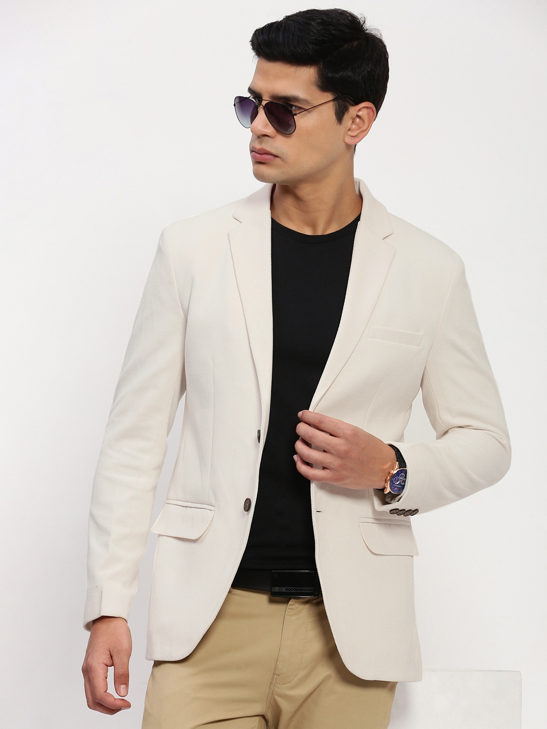 

SHOWOFF Slim-Fit Notched Lapel Collar Single-Breasted Cotton Casual Blazer, Cream