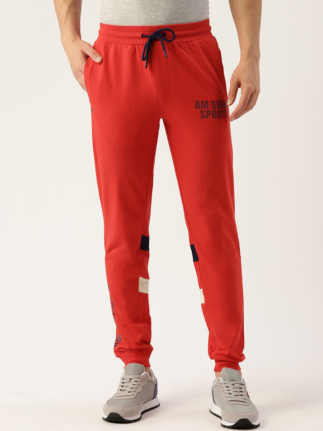 

AMSWAN Men Printed Cotton Mid-Rise Joggers, Red