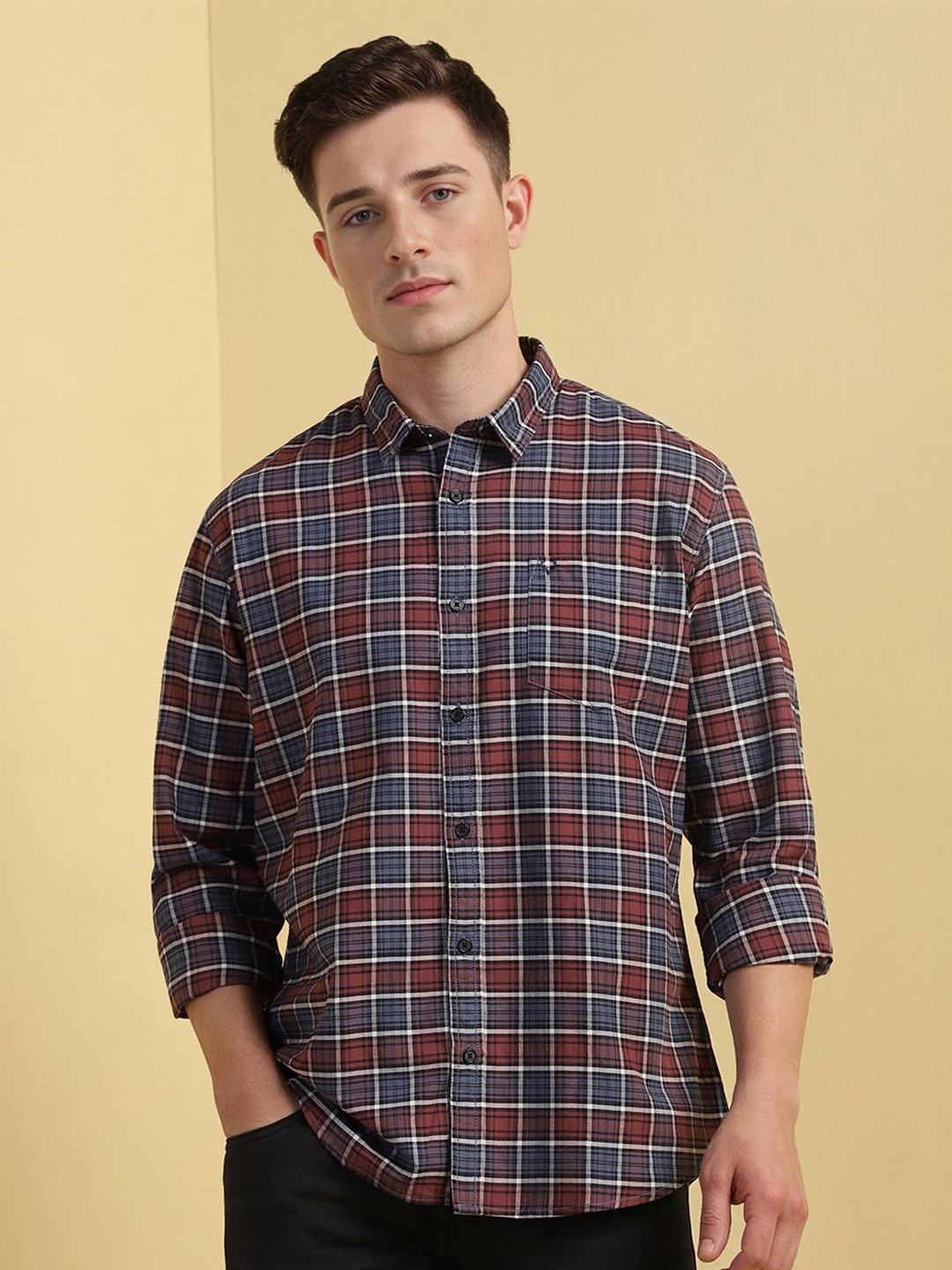 

Allen Solly Men Tartan Checks Opaque Checked Casual Shirt, Maroon