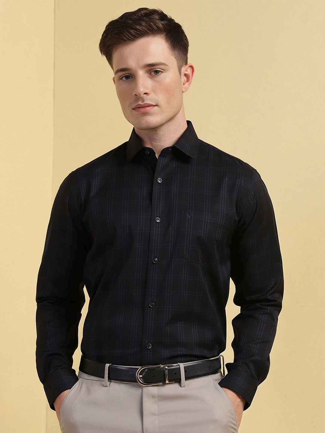 

Allen Solly Men Spread Collar Checked Cotton Formal Shirt, Black