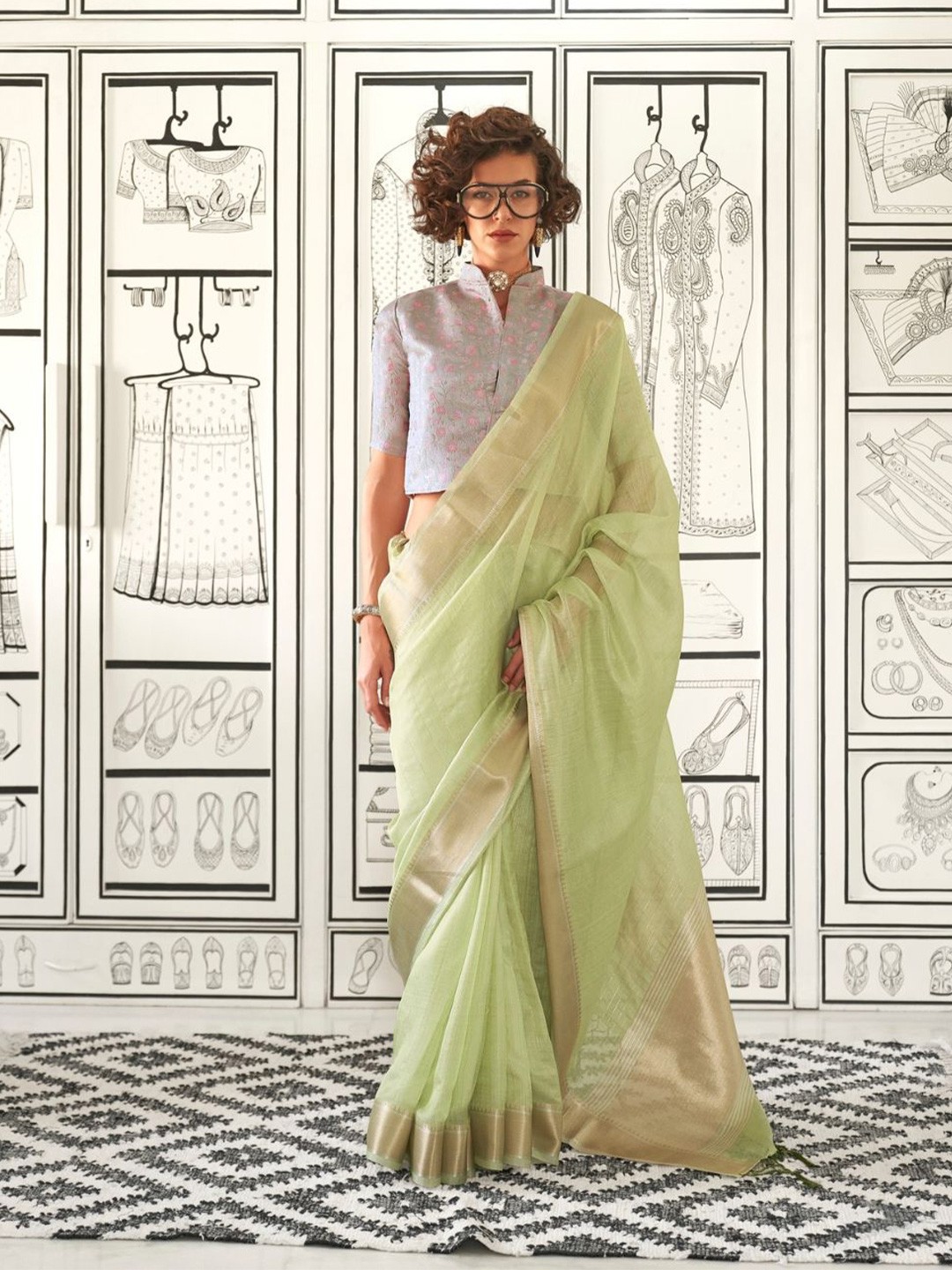 

BLENDIFY Woven Design Zari Pure Chiffon Banarasi Saree, Green