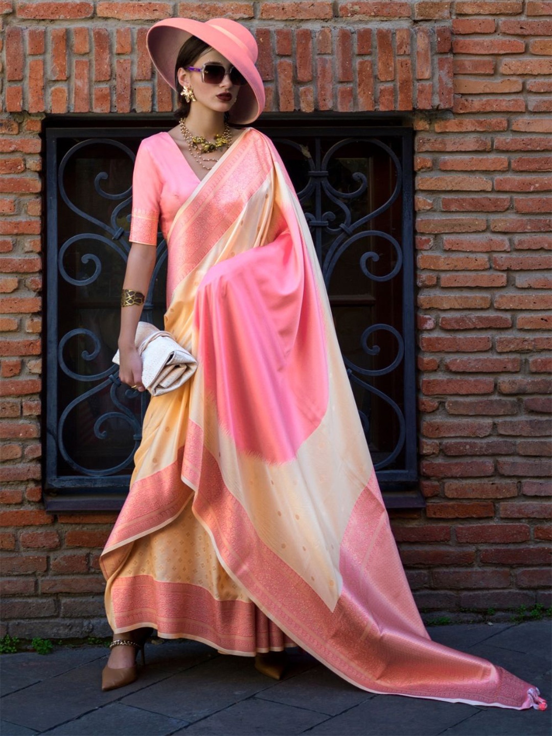 

BLENDIFY Woven Design Zari Silk Blend Banarasi Saree, Cream
