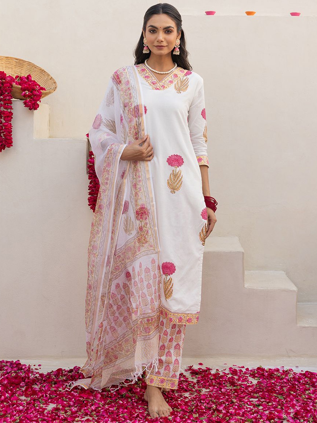 

The Ethnic Label Floral Printed Pure Cotton V-Neck Straight Kurta With Trousers & Dupatta, White
