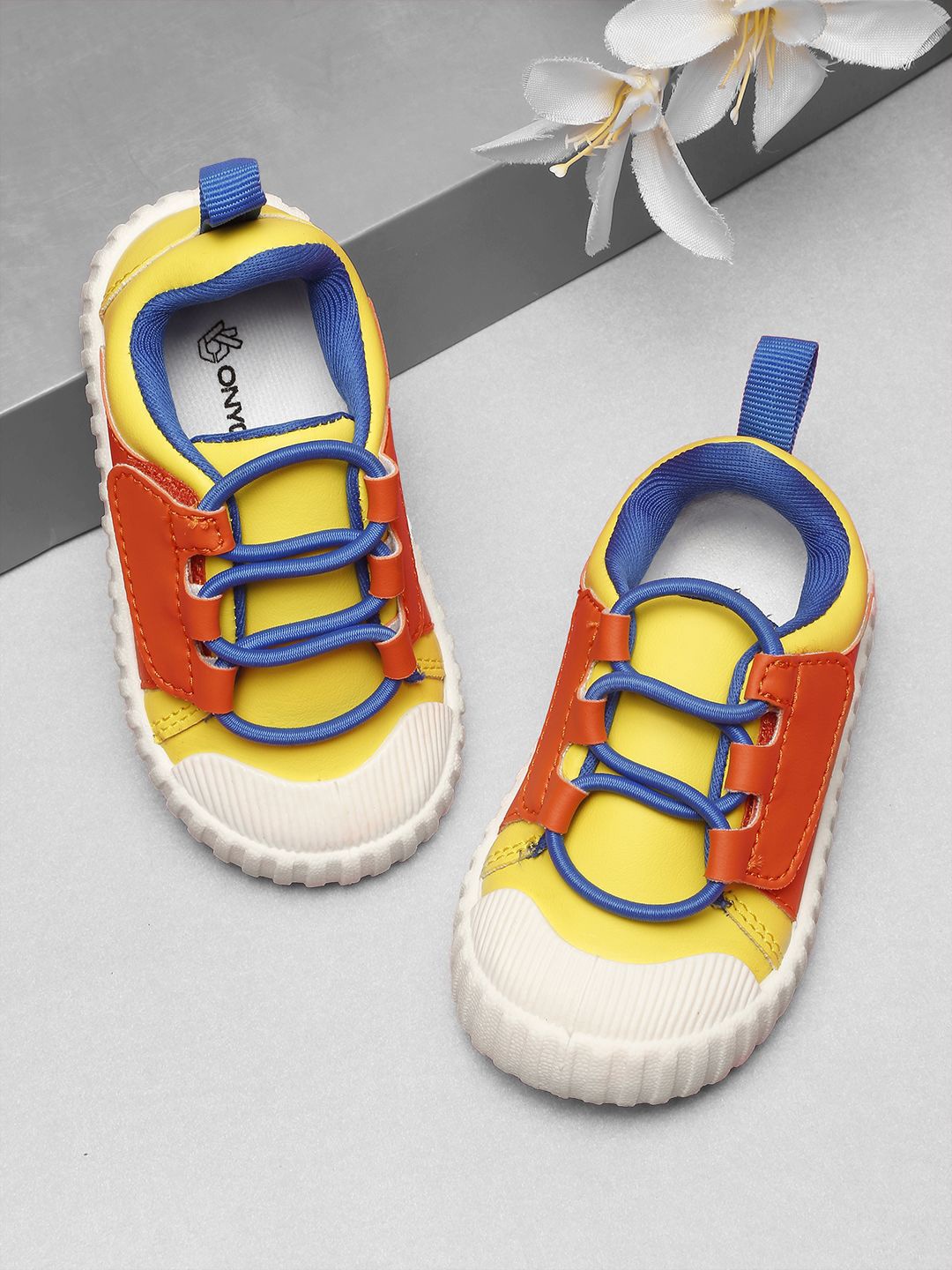

ONYC Unisex Kids PU Sneakers, Yellow