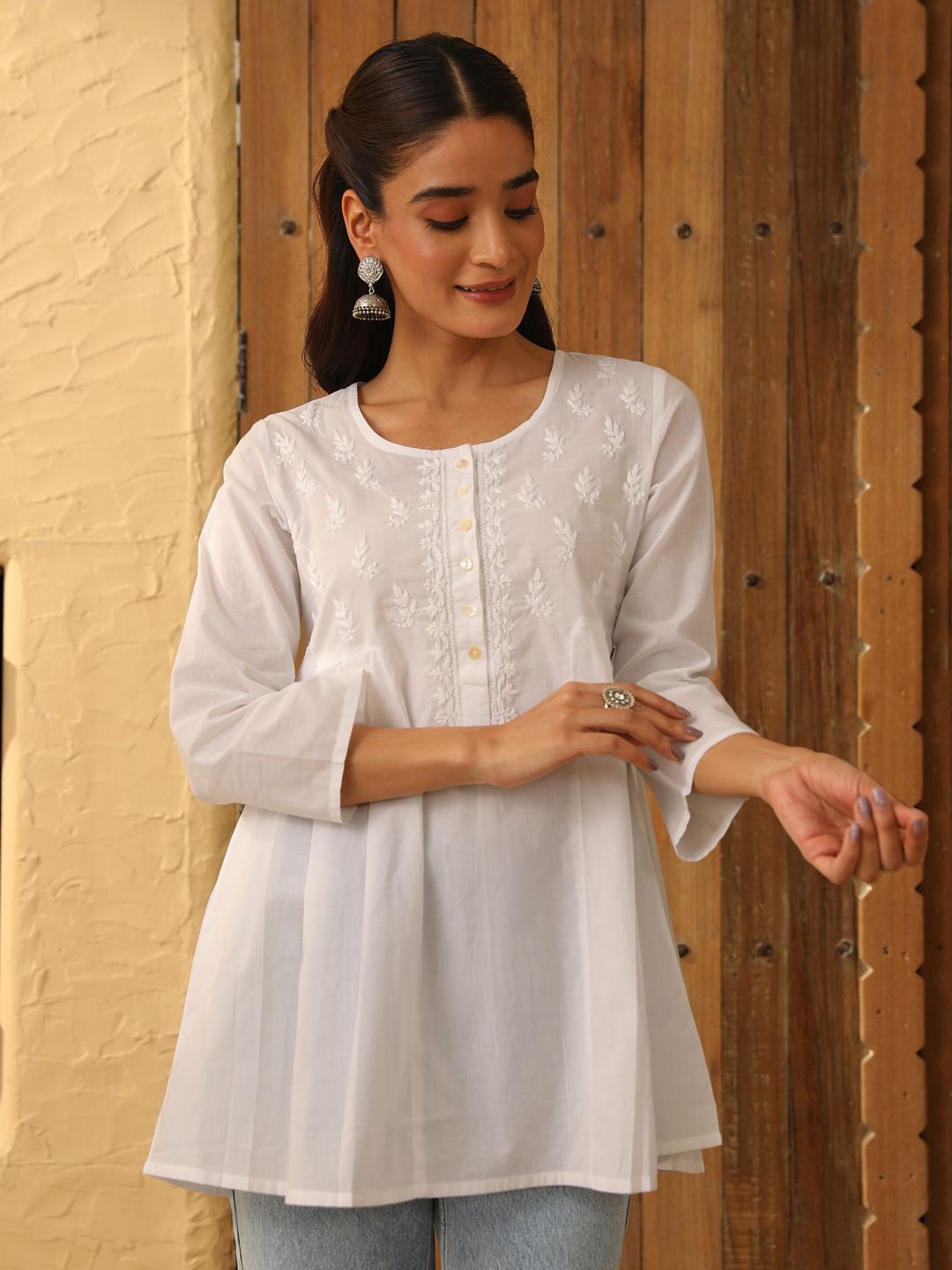 

House of Chikankari Women Chikankari Short Kurta, White