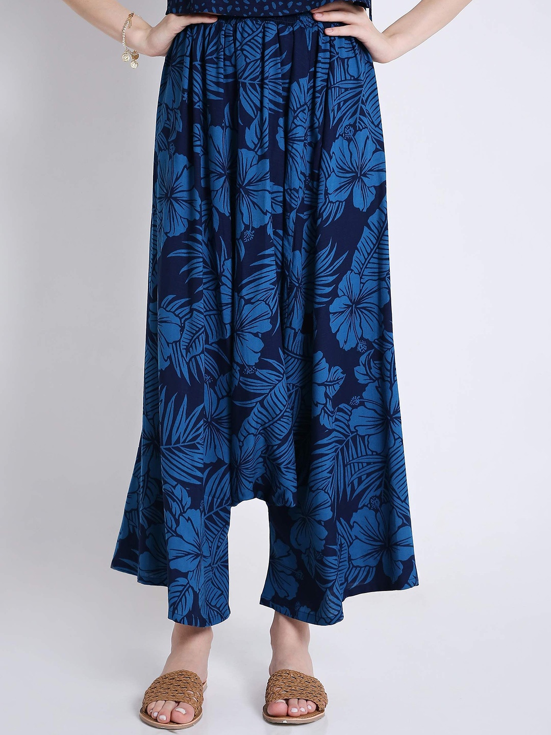 

French Theory Women Printed Relaxed Loose Fit Trousers, Blue