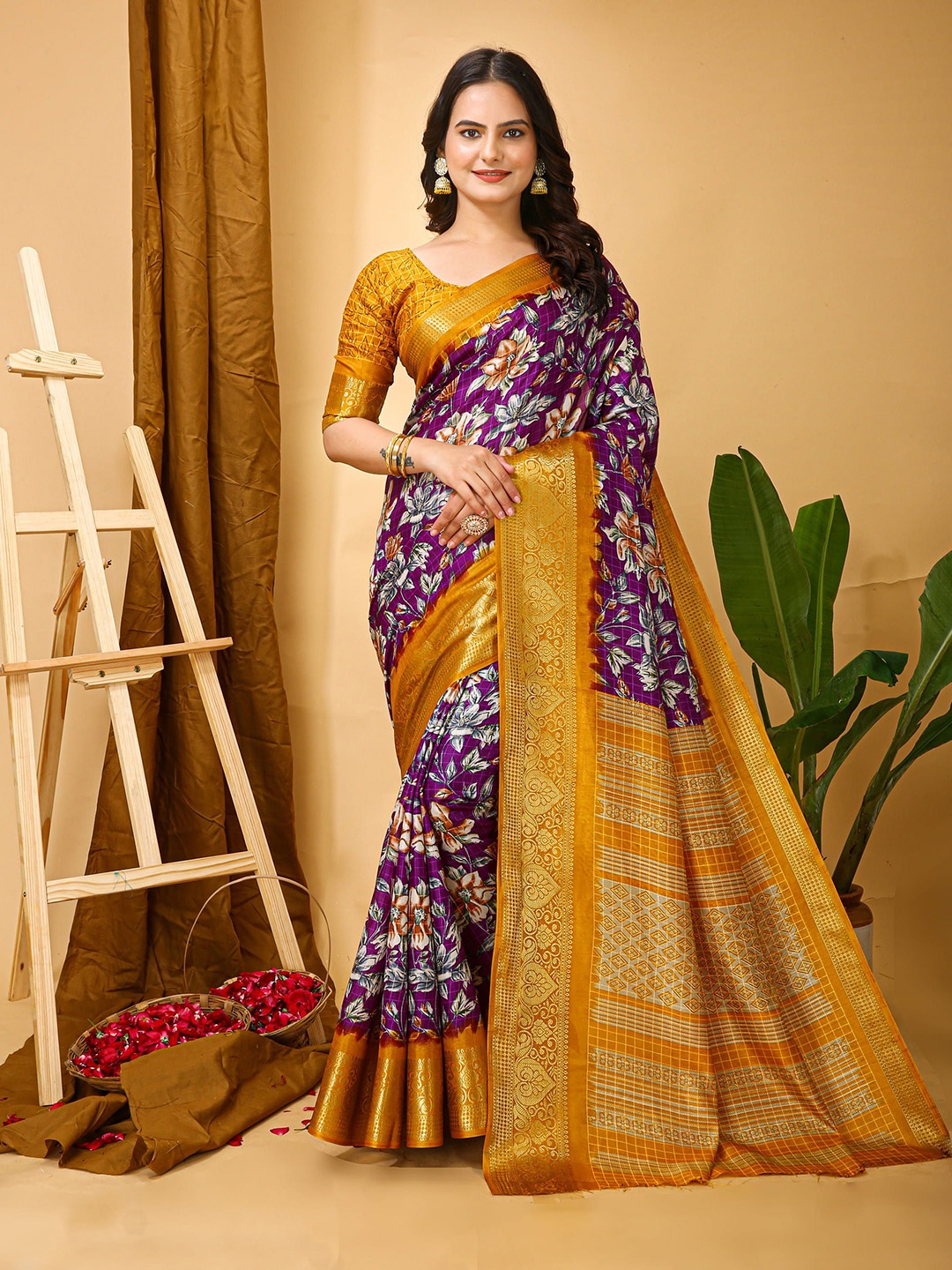 

HI FI NX Floral Printed Banarasi Saree, Purple