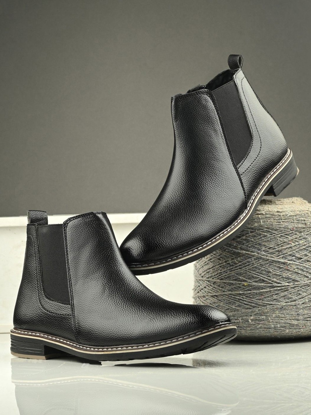 

KRAASA Men High-Top Slip-On Chelsea Boots, Black