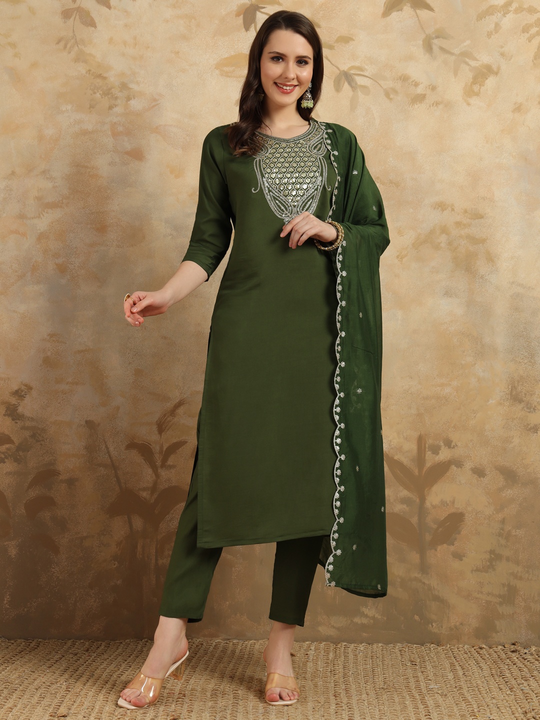 

choiceit Yoke Design Straight Chanderi Silk Kurti With Pyjamas And Dupatta, Green
