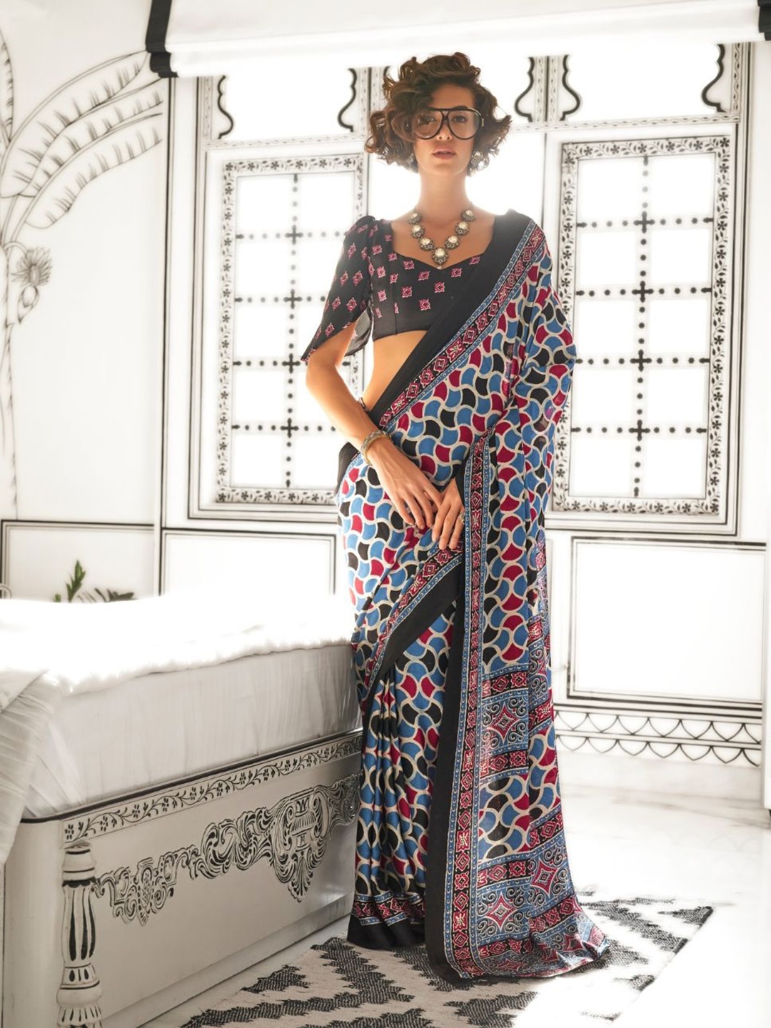 

BLENDIFY Satin Banarasi Saree, Blue