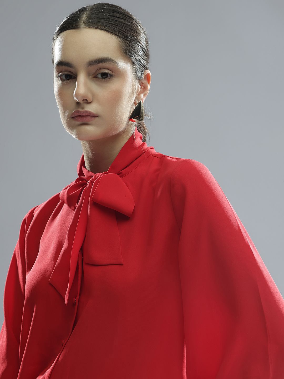 

H&M Tie Collar Shirt, Red