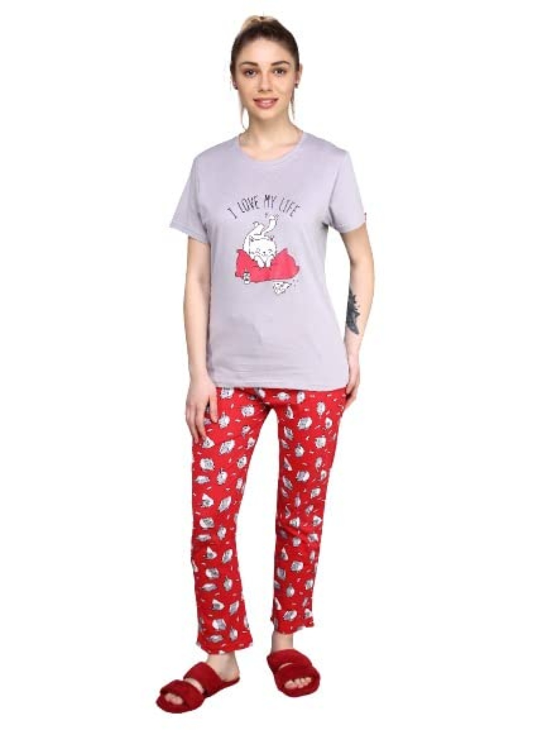 

evolove Women Cotton Printed Night suit, Red