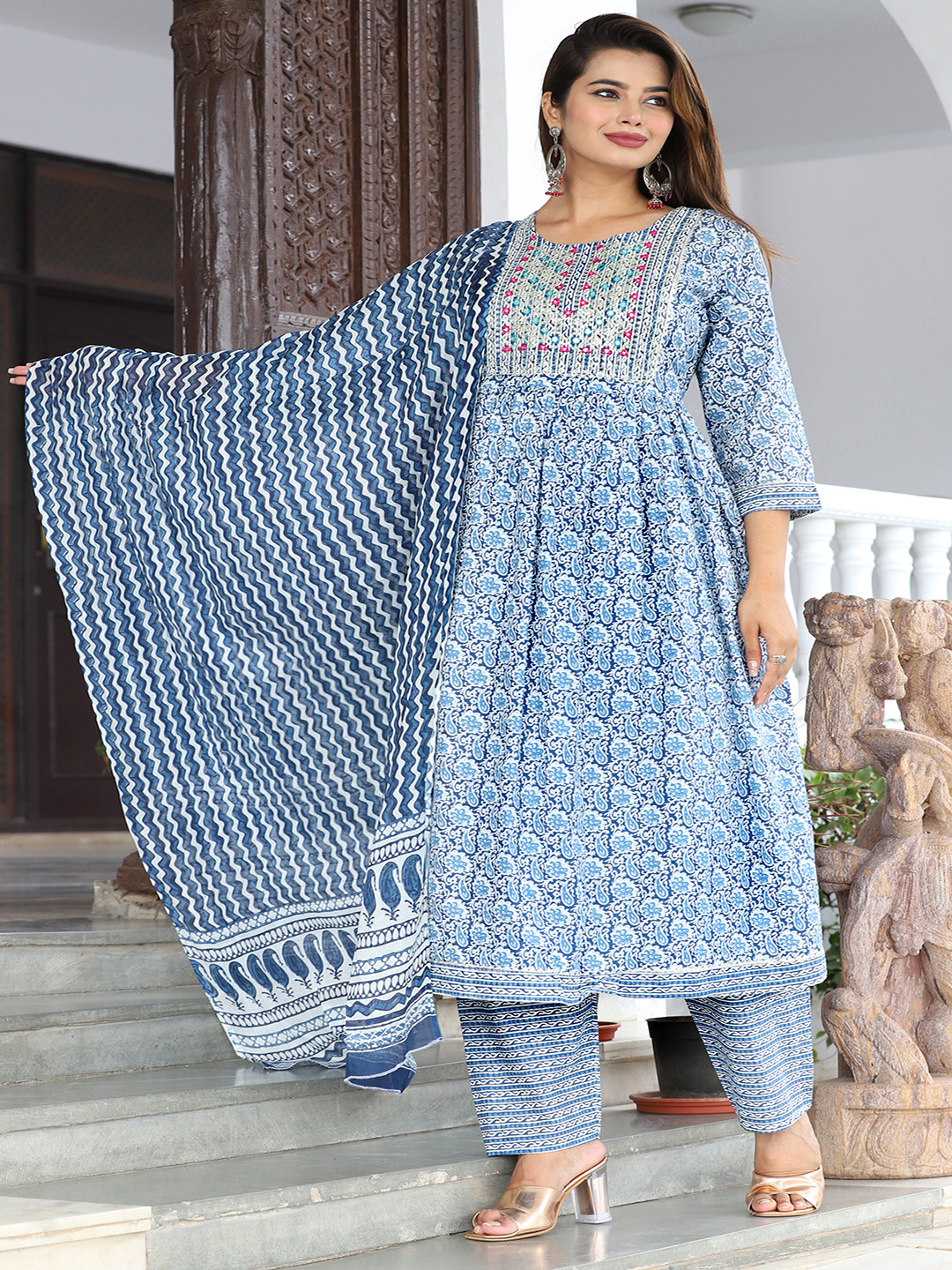 

JD FINISHING Floral Printed Kantha Work Pure Cotton Anarkali Kurta With Palazzos & Dupatta, Blue