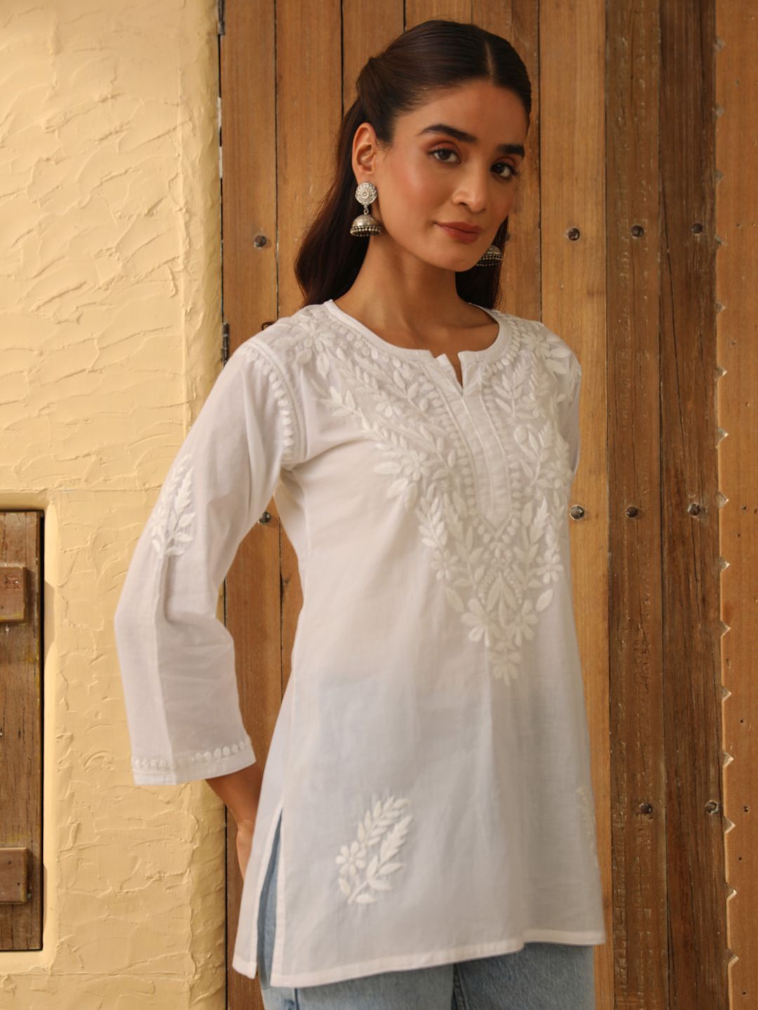 

House of Chikankari Women Flared Sleeves Chikankari Kurta, White