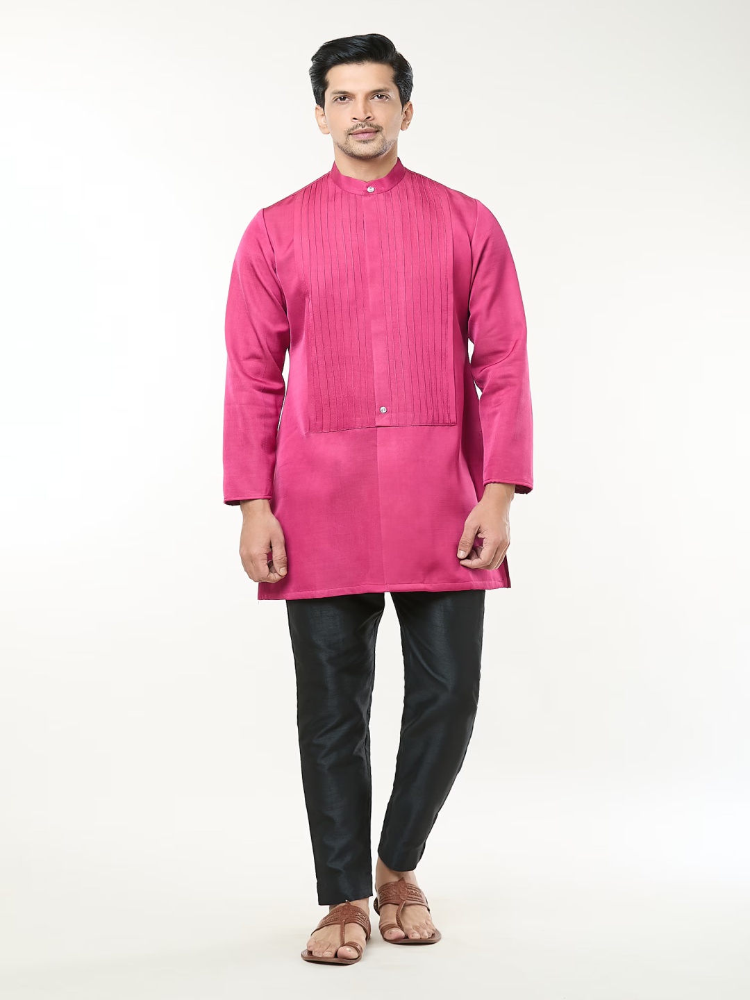 

RNG Safawala Band Collar Tucks Pure Cotton Kurta With Trousers, Pink