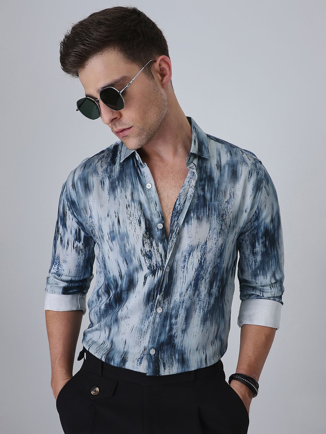 

Banana Club Men Classic Abstract Blue Printed Shirt