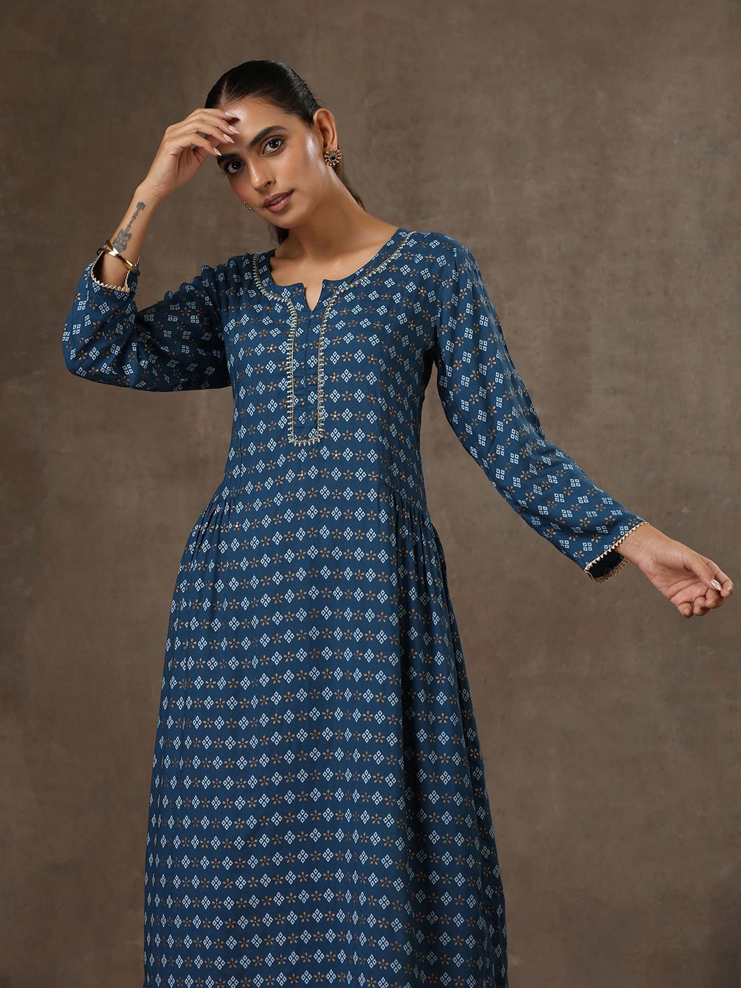 

House of Chikankari Women Ethnic Motifs Printed Kurta, Navy blue