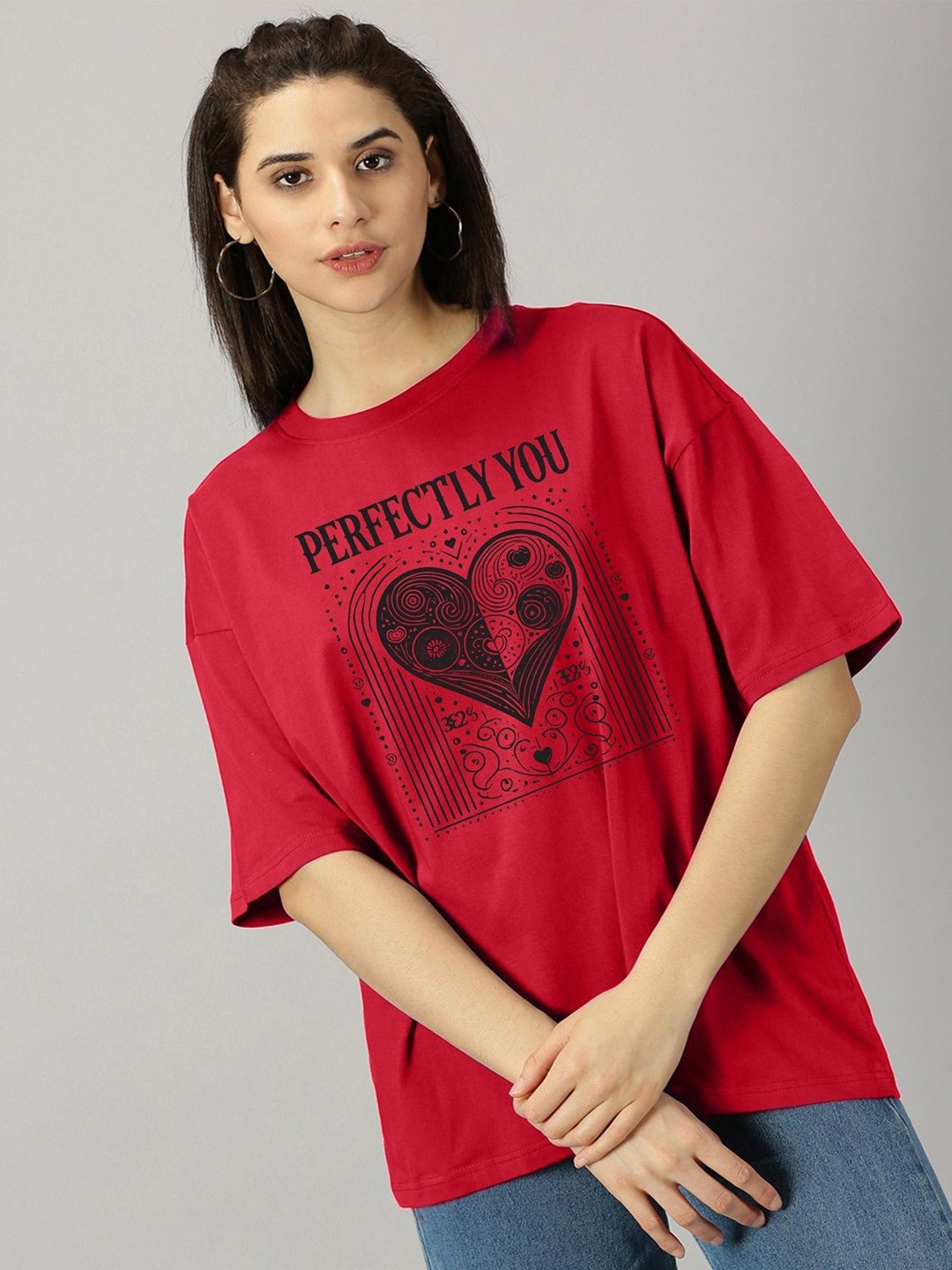 

THE HOLLANDER Women Graphic Printed Round Neck Cotton Oversized T-shirt, Red