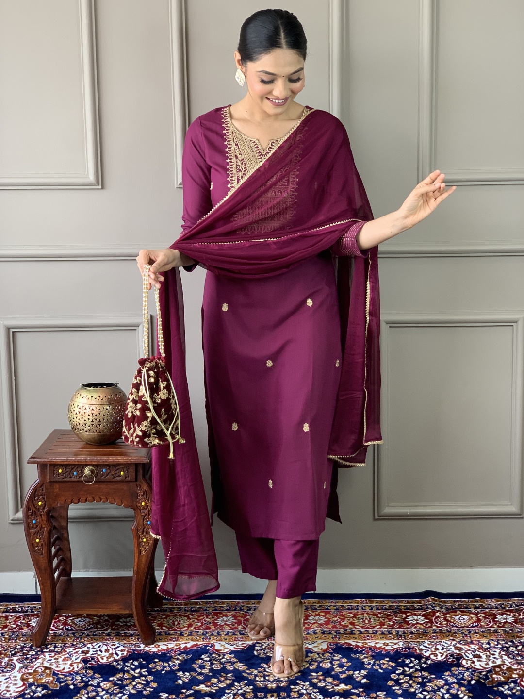 

JAPNAAM Sequinnce Embellished Kurta With Trousers & With Dupatta, Purple