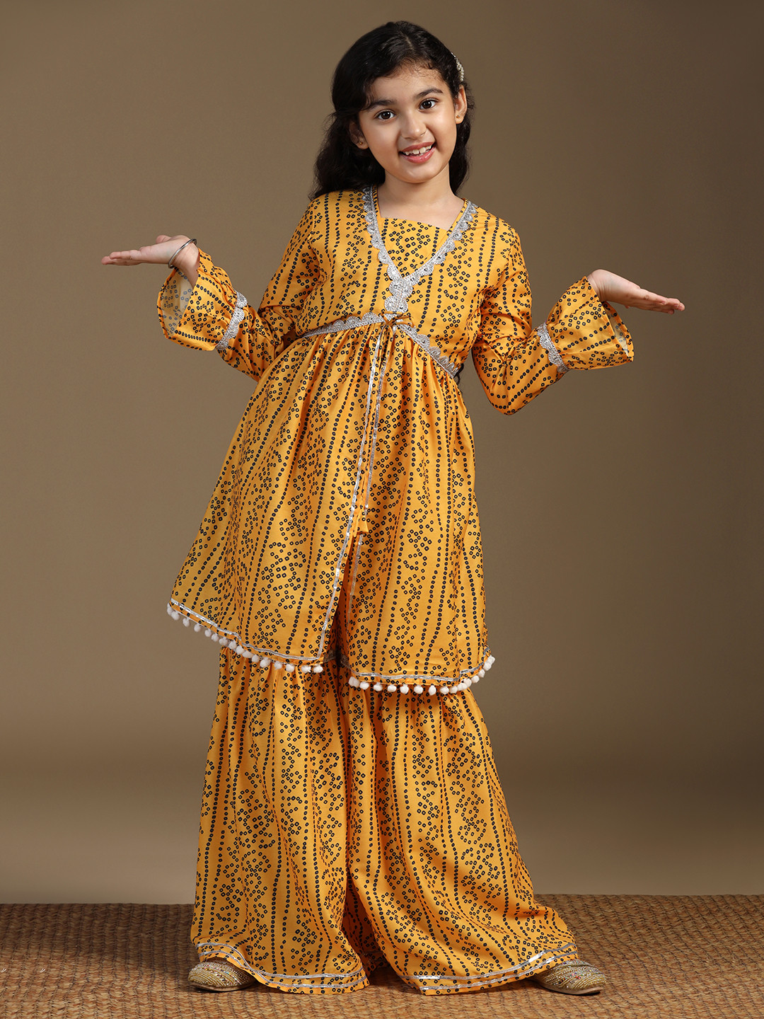 

Sangria Girls Yellow Bandhani Printed Square Neck A-Line Kurta With Sharara