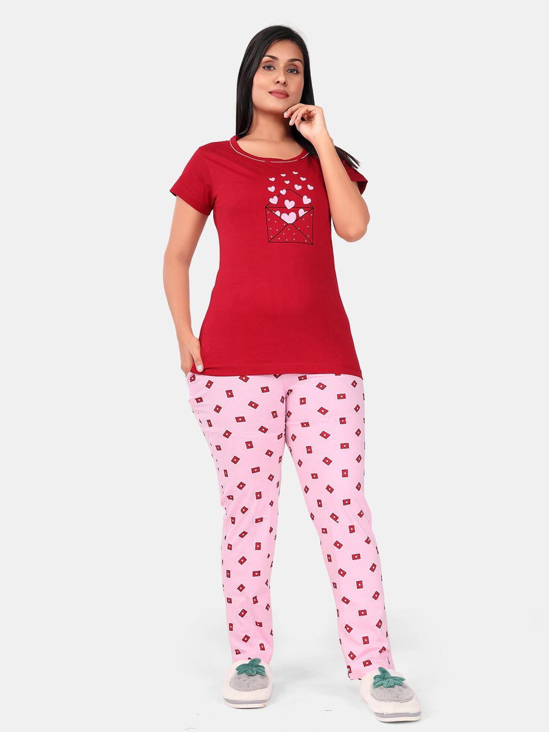 

SWEET MOON Printed Round Neck T-Shirt With Pyjama, Red