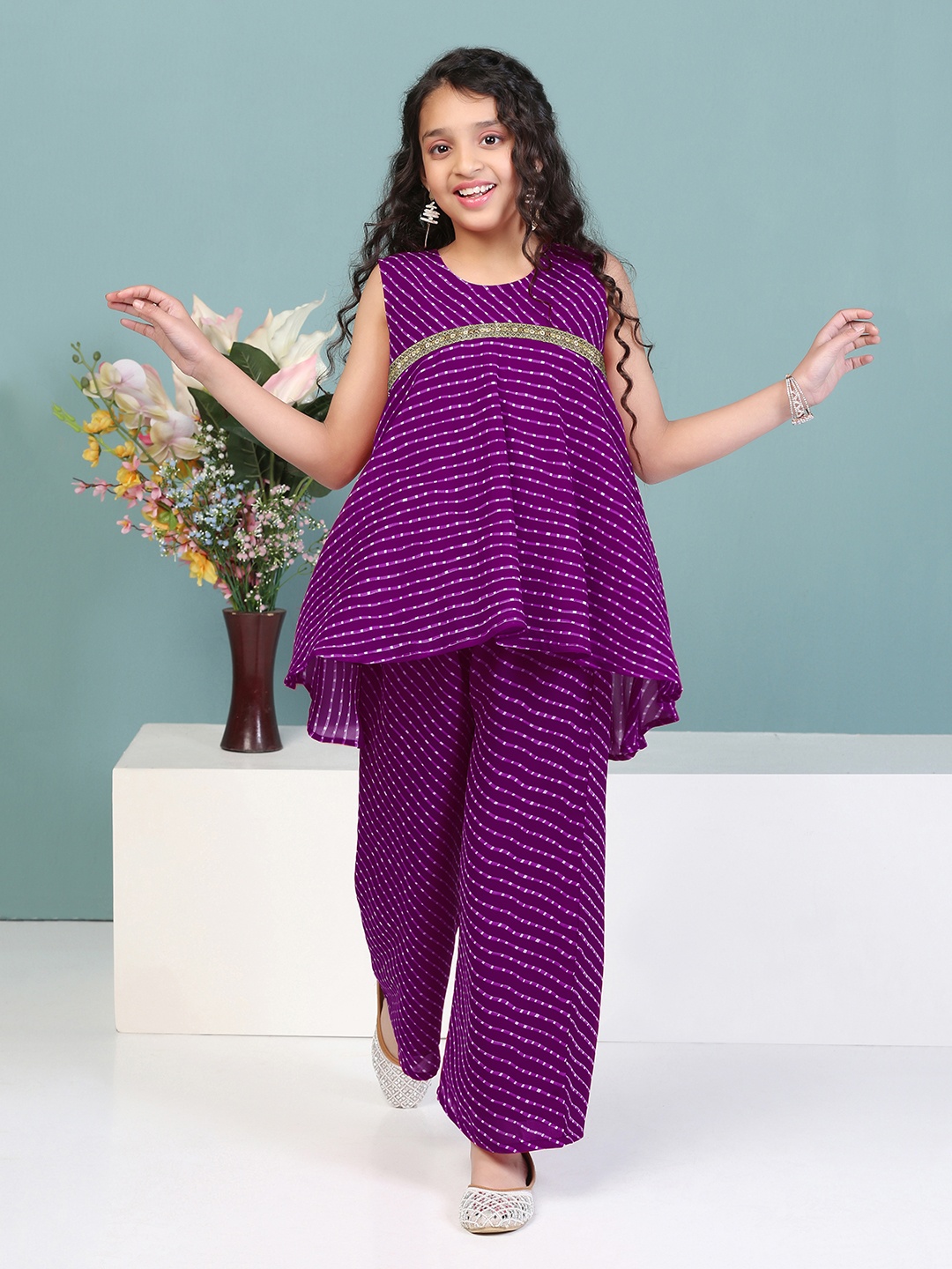 

Sangria Purple & White Girls Leheriya Printed Round Neck A-Line Kurta With Palazzo