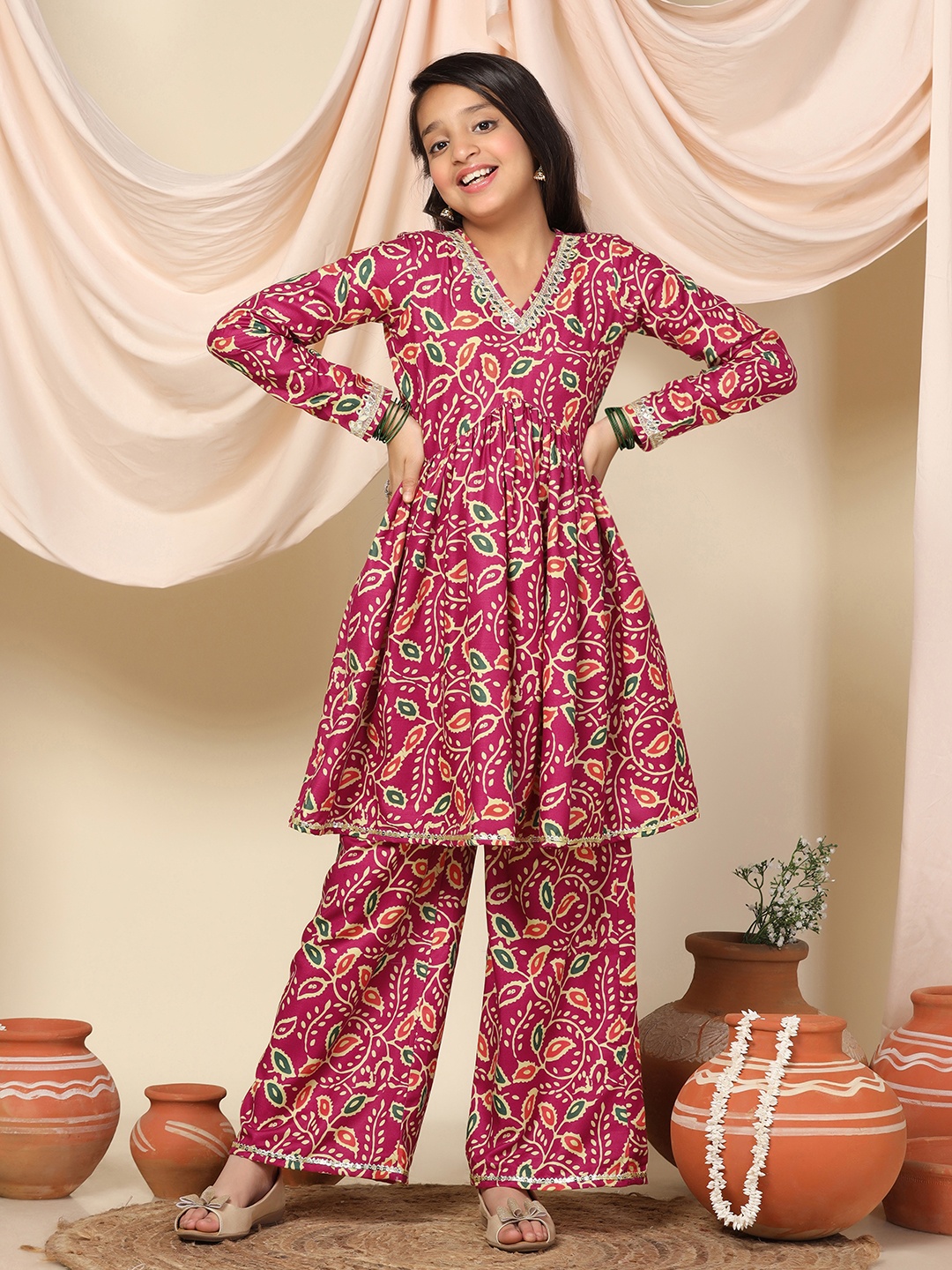 

Sangria Girls Pink Floral Printed Cotton Blend V-Neck Empire Kurta With Trousers