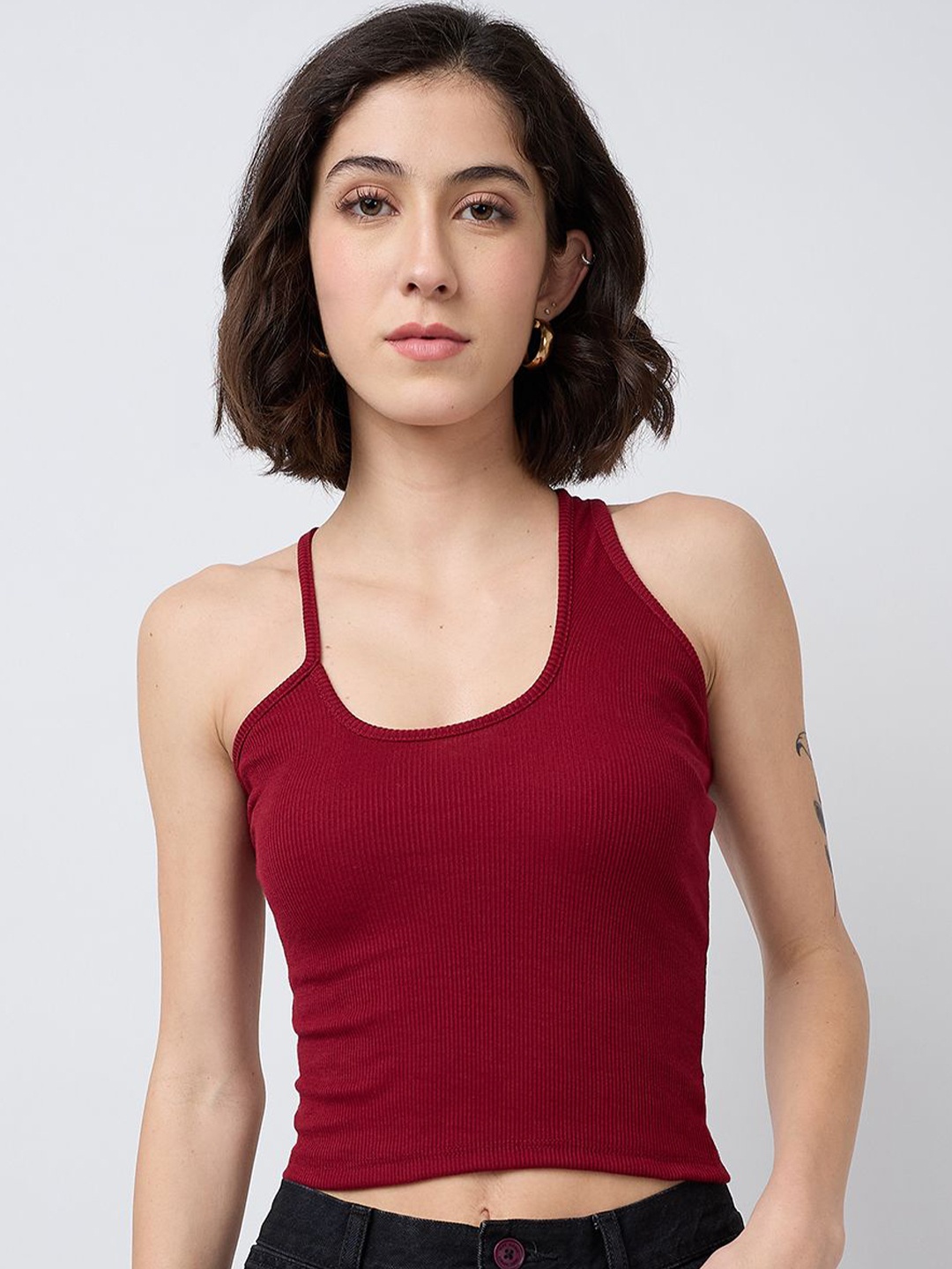 

SZN Solid Scoop Neck Sleeveless Tank Crop Top, Maroon