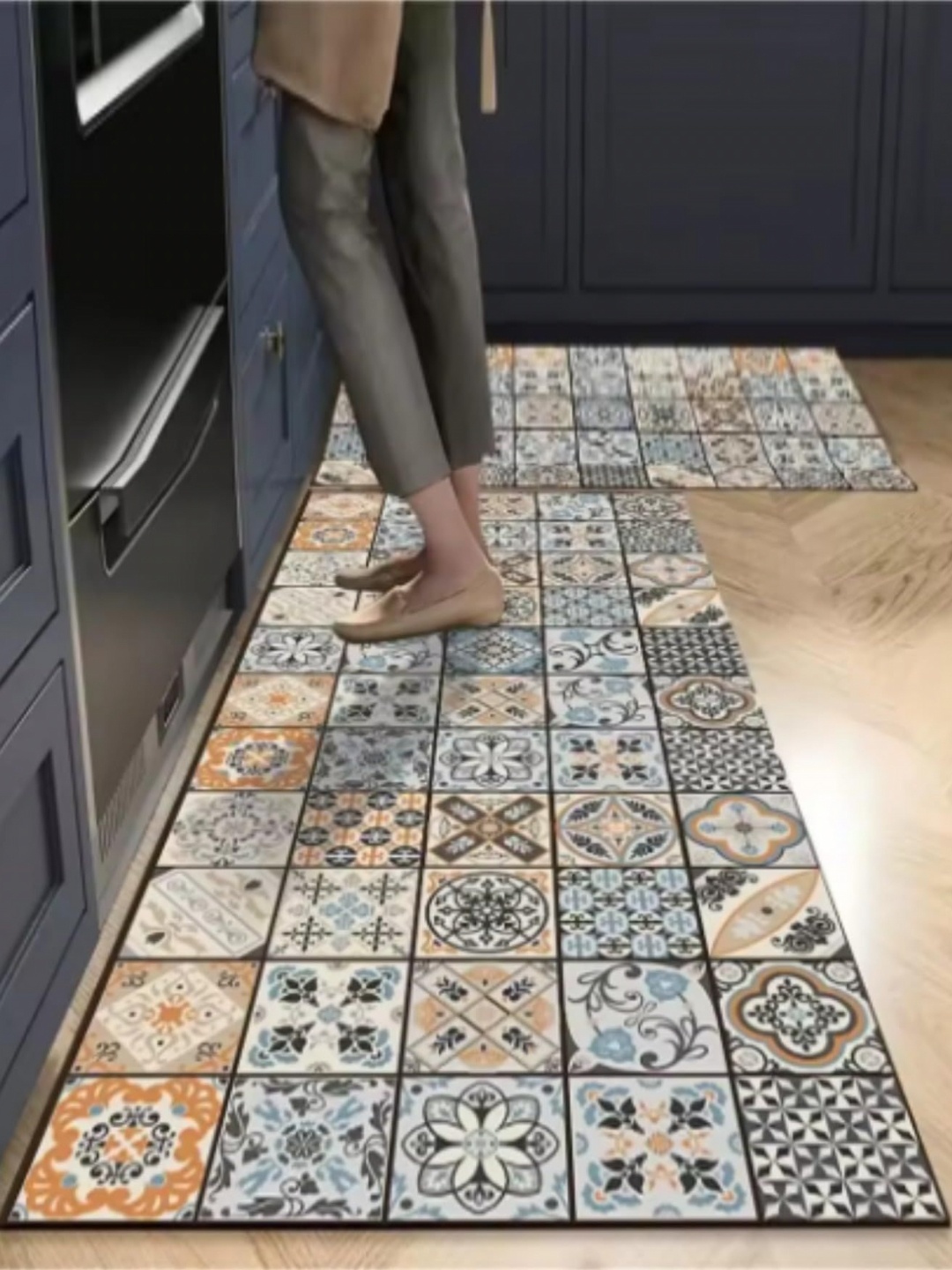

HomeCloud 2-Pcs Beige & White Geometric Printed Anti Skid Rectangular Kitchen Mats