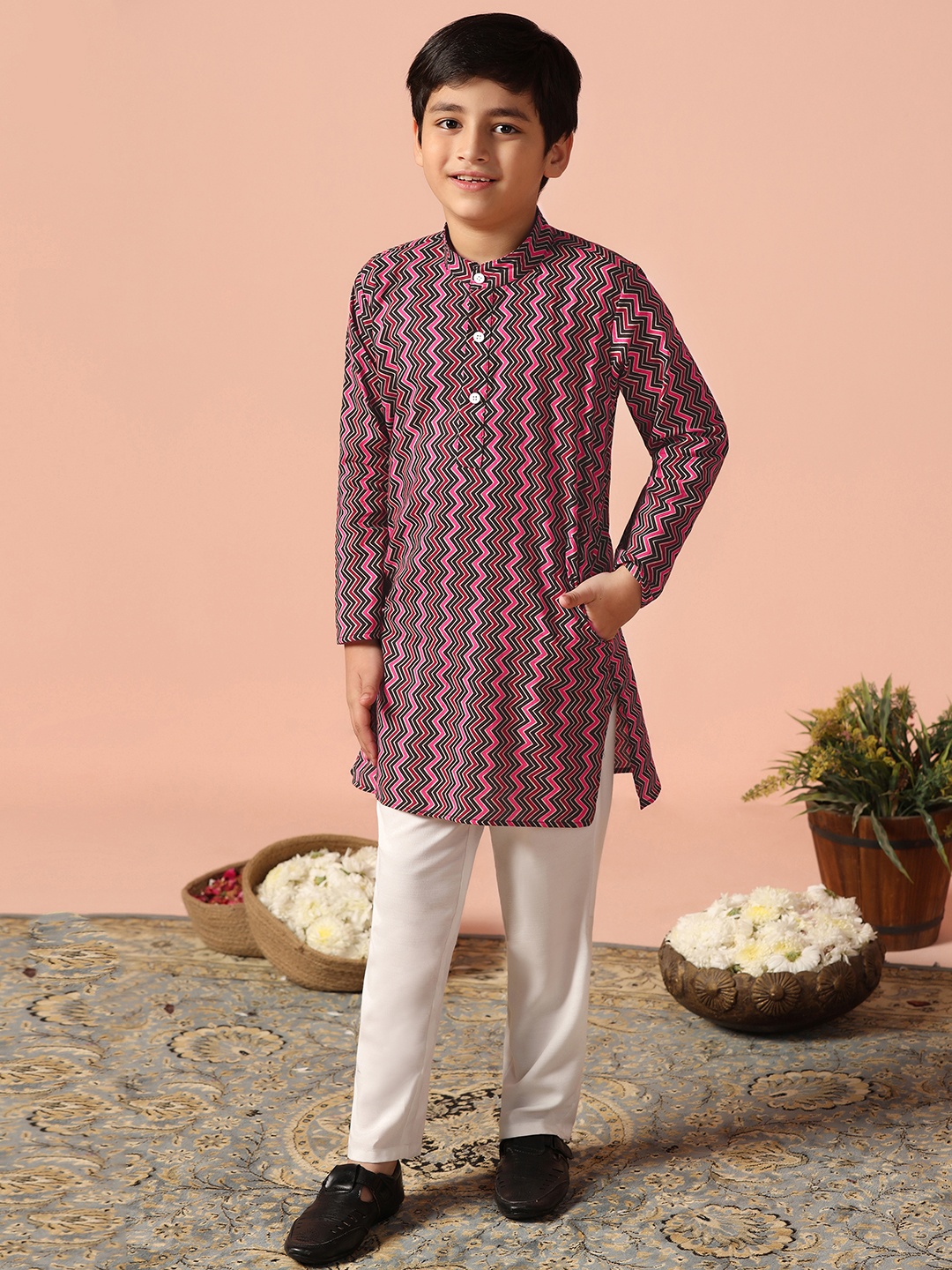 

Sangria Boys Pink Chevron Printed Band Collar Straight Kurta With Trousers