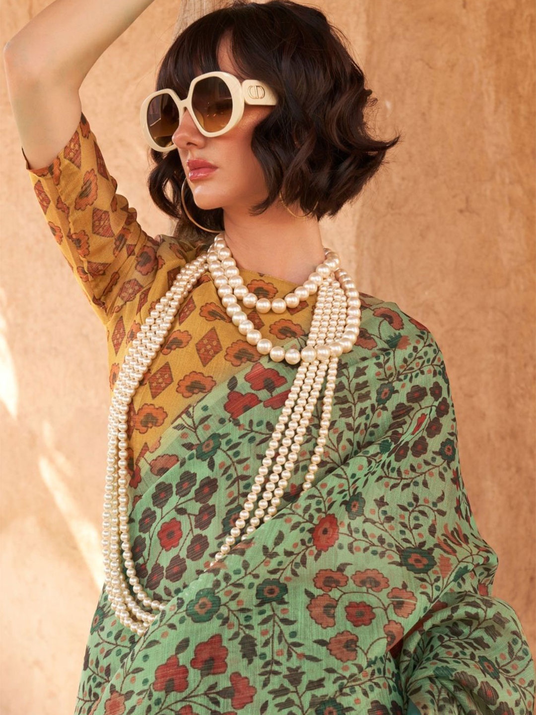 

BLENDIFY Floral Tissue Banarasi Saree, Green