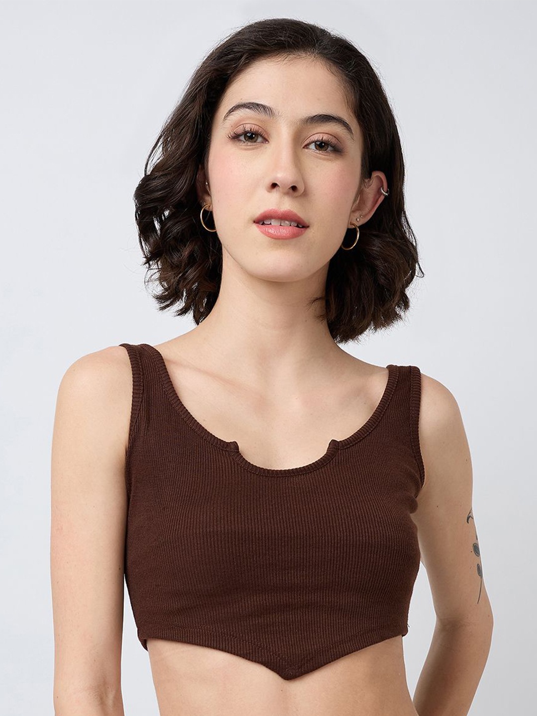 

SZN Women Scoop Neck Ribbed Tank Crop Top, Brown
