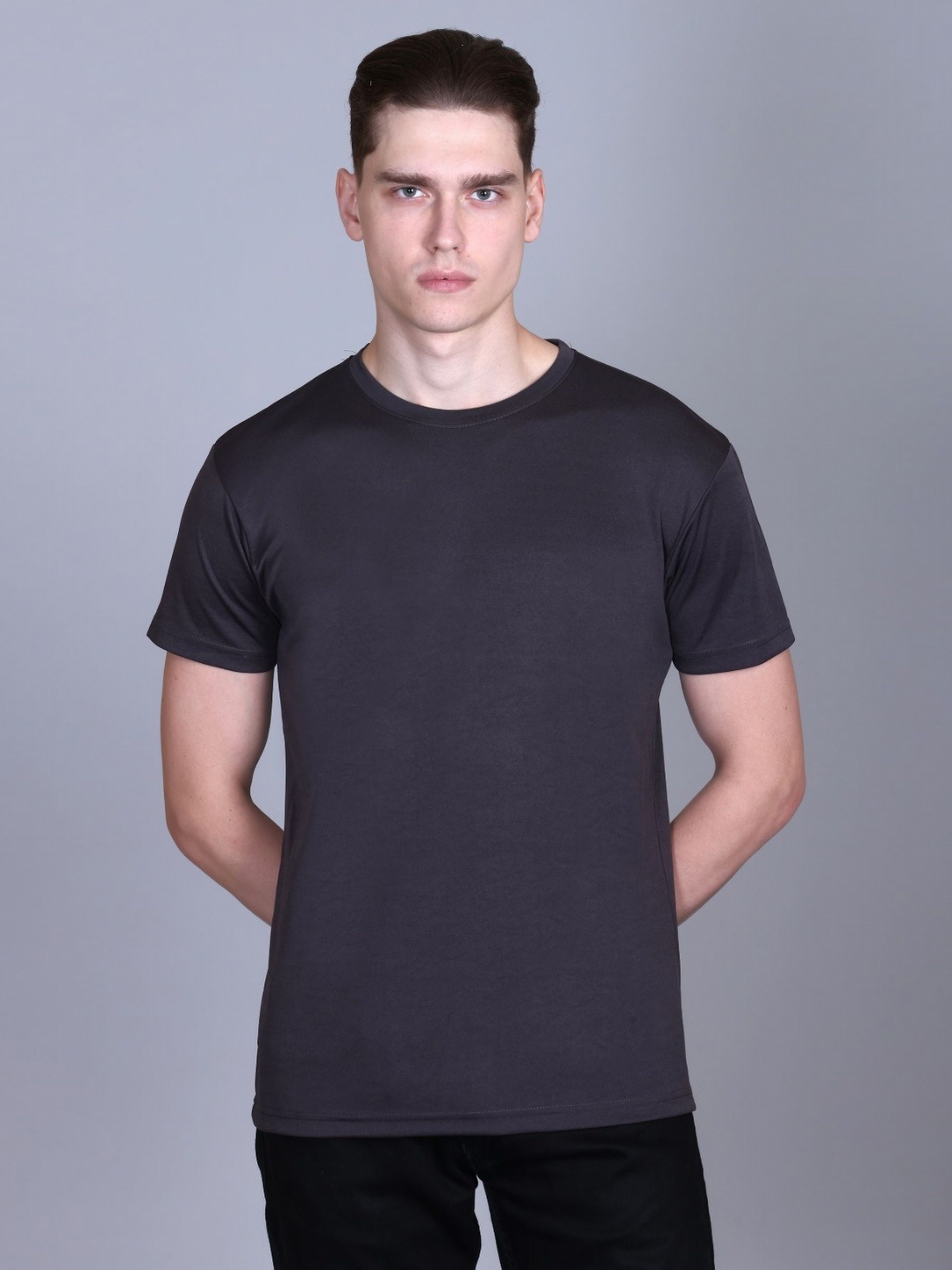 

BeriBlu Men Dri-FIT Solid Round Neck T-shirt, Black