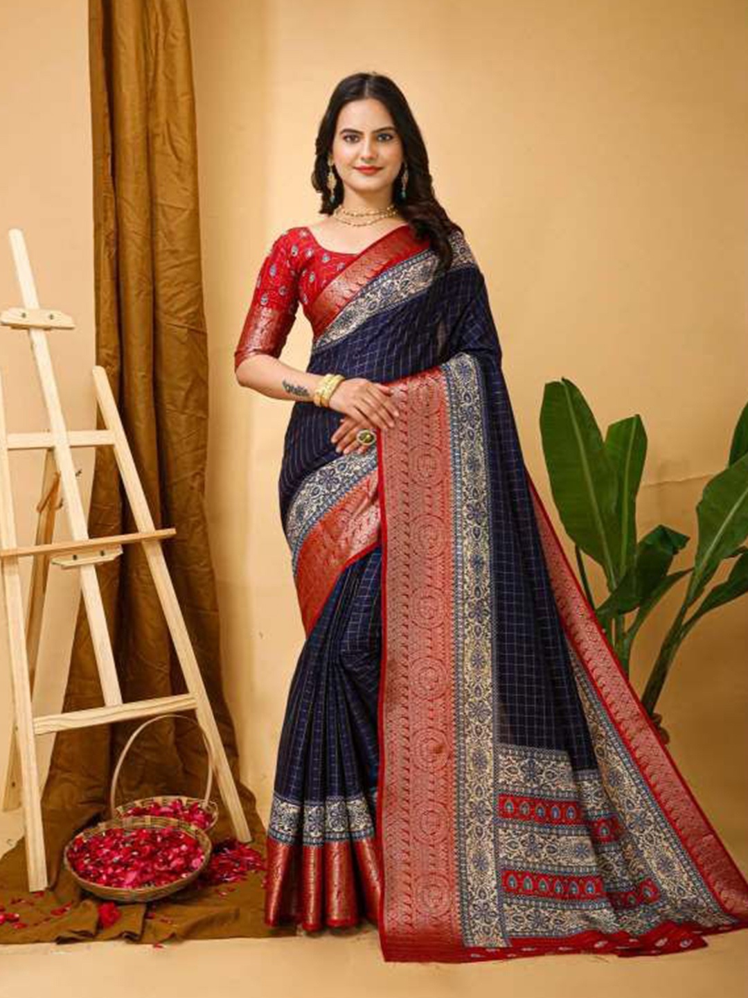 

HI FI NX Checked Kanjeevaram Saree, Blue