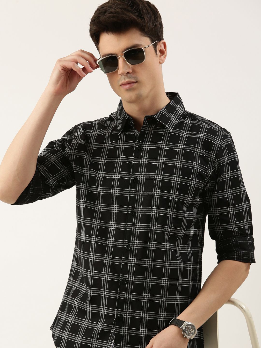 

Metronaut Men Spread Collar Tartan Checked Cotton Casual Shirt, Black