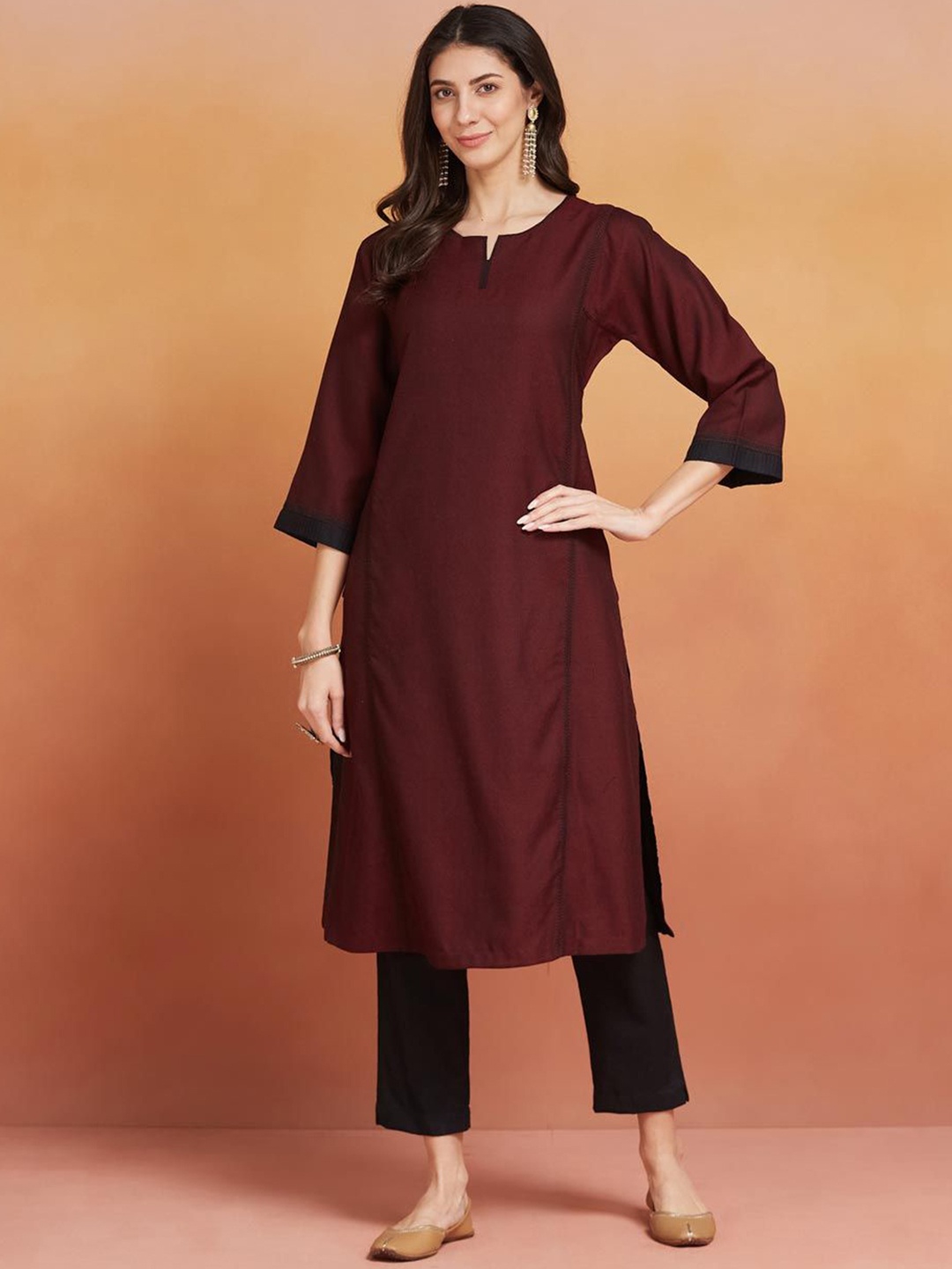 

Fabindia Flared Sleeves Notch Neck Woollen Straight Kurta, Maroon